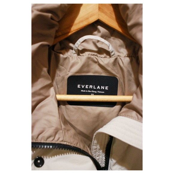 Everlane Duvet Puffer - Cream Puffer Jacket - Picture 5 of 16
